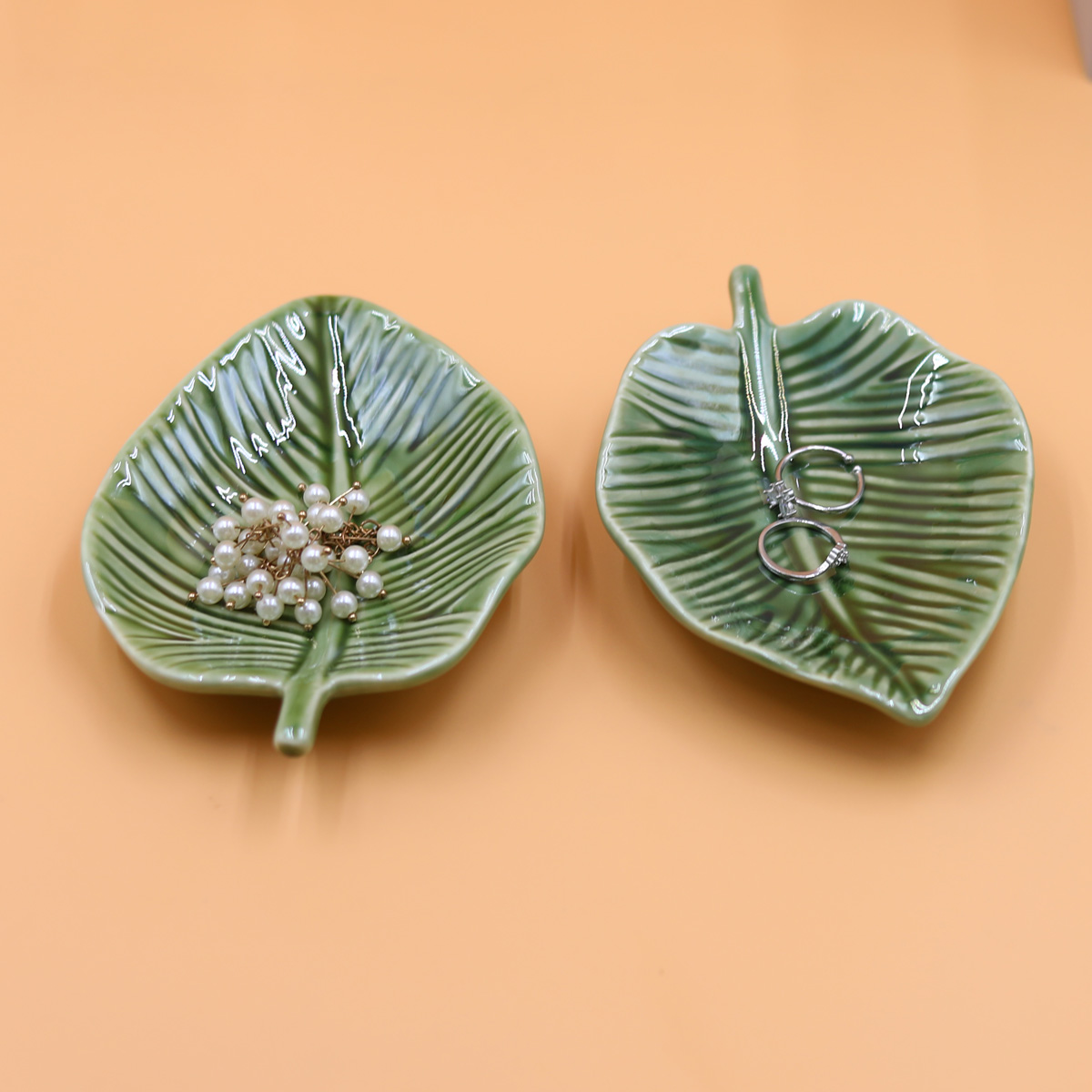 1Pcs Leaf-Shaped Jewelry Organ - огляд і ціна Jewelry Making Tray